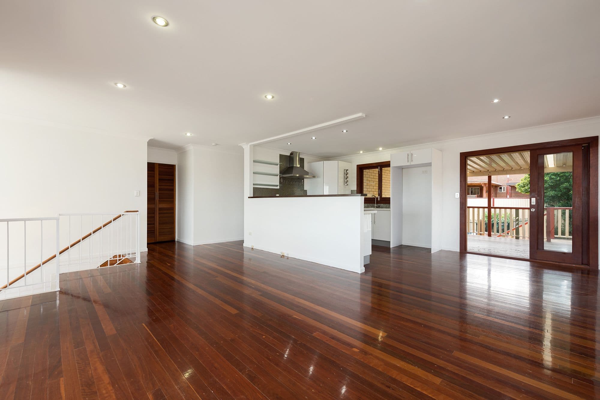 7 Colington Street, Mansfield QLD 4122, Mansfield - Thumbnail 2
