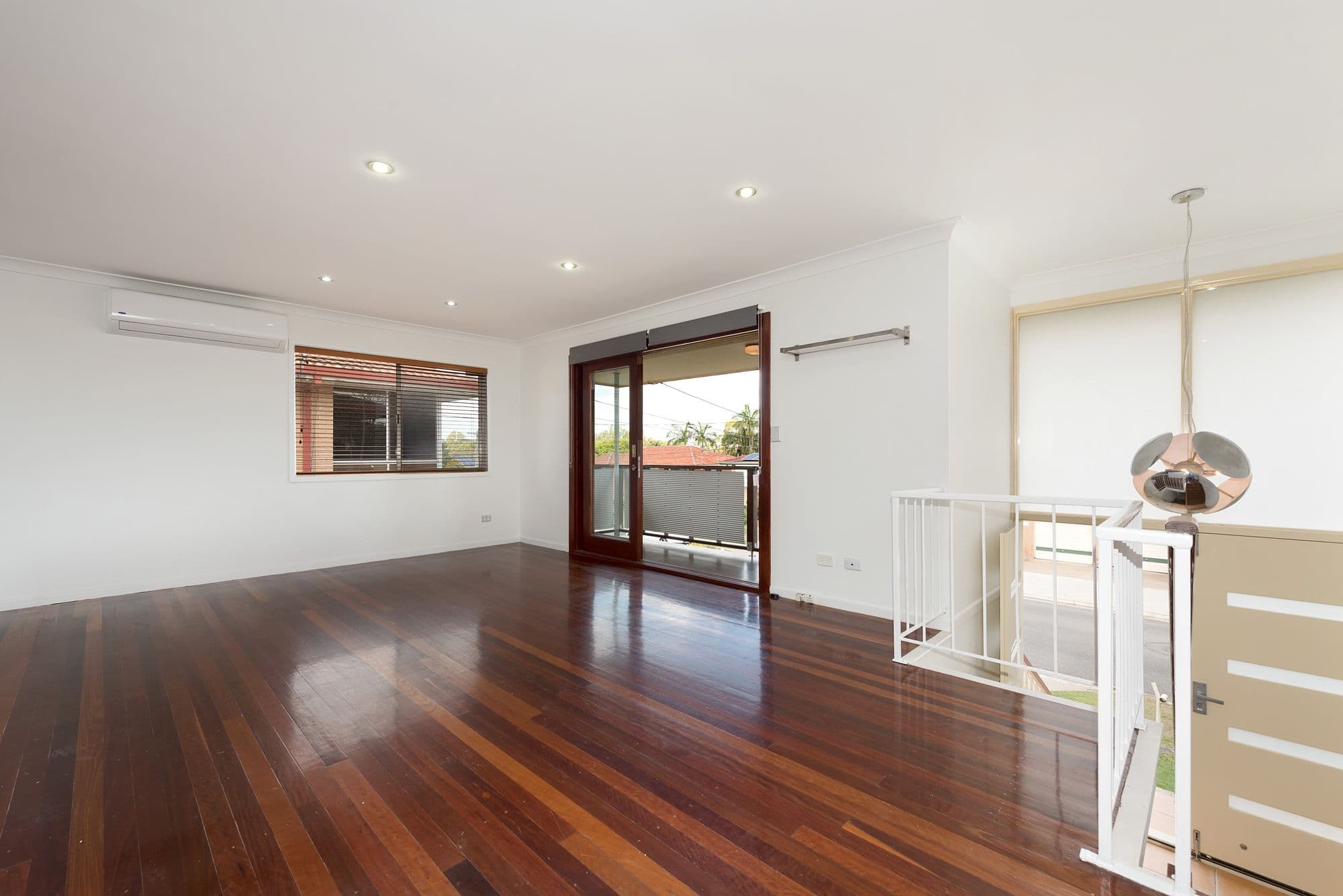 7 Colington Street, Mansfield QLD 4122, Mansfield - Thumbnail 3