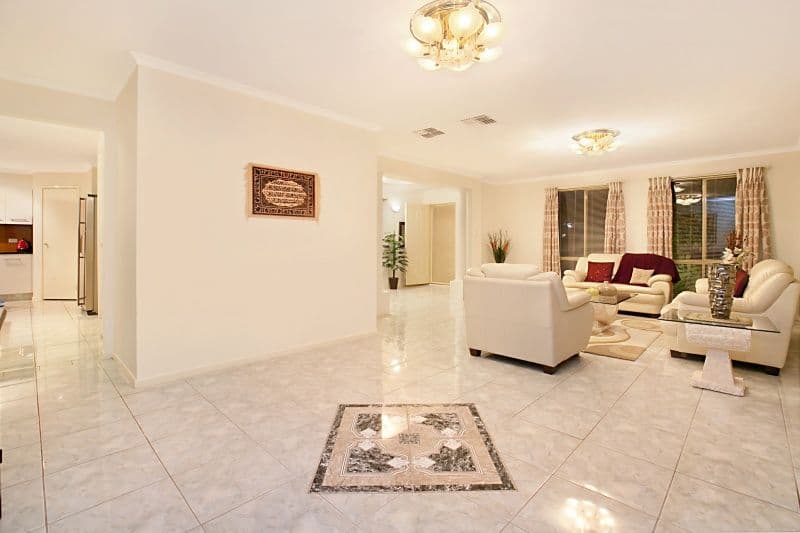 88 RM Williams Drive, WALKLEY HEIGHTS SA 5098, Walkley Heights - Thumbnail 5