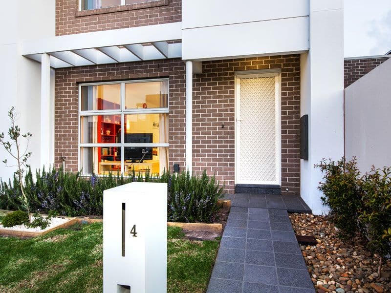 4 Jubilee Boulevard, WATERWAYS VIC 3195, Waterways - Thumbnail 2