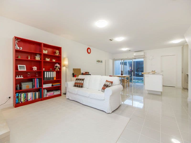 4 Jubilee Boulevard, WATERWAYS VIC 3195, Waterways - Thumbnail 3