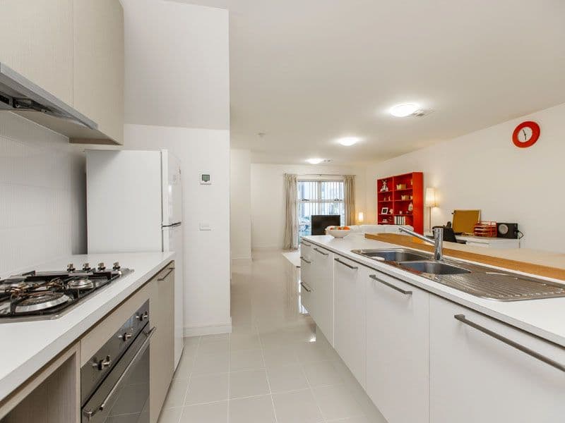 4 Jubilee Boulevard, WATERWAYS VIC 3195, Waterways - Thumbnail 4