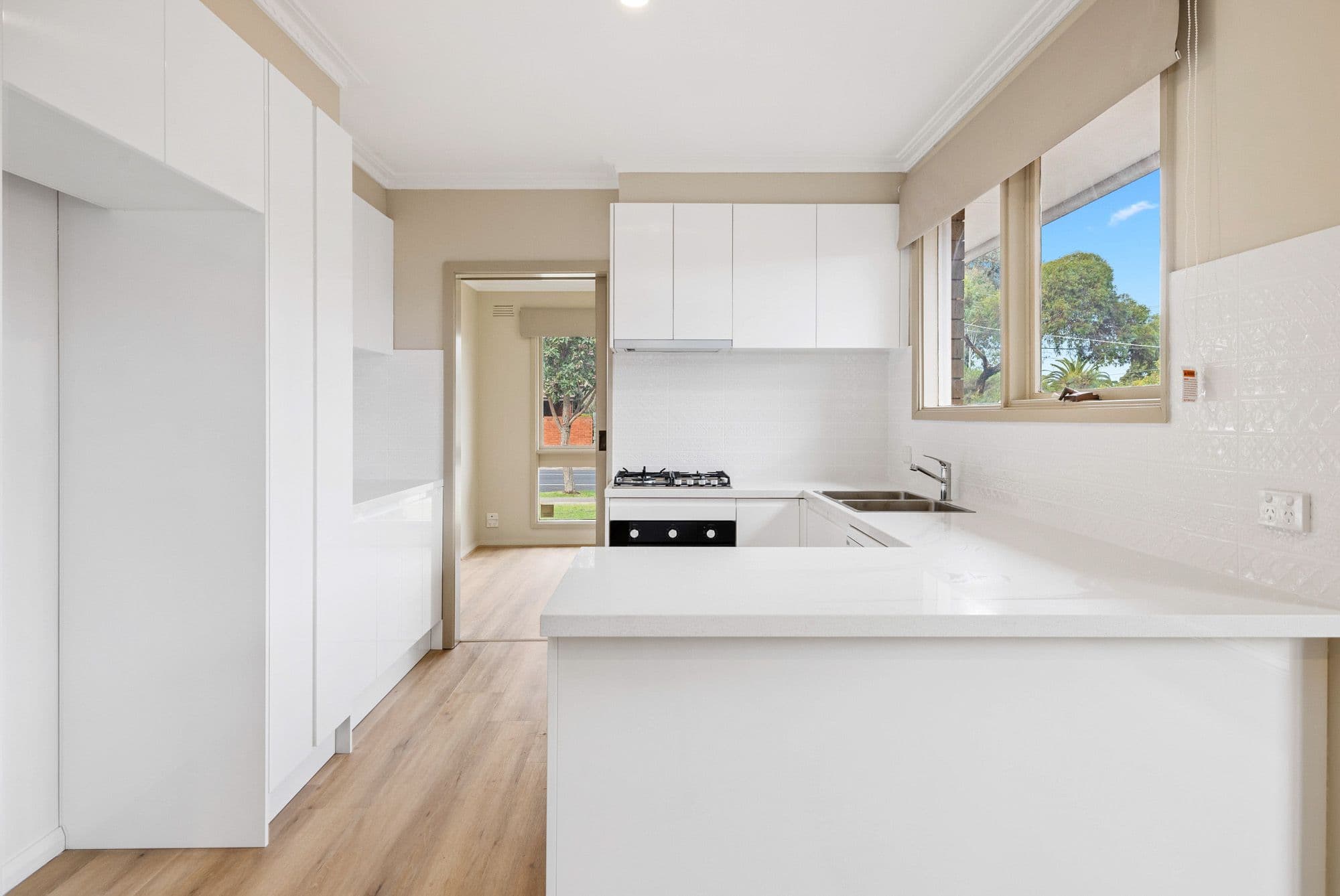 14 Cambridge Crescent, Werribee VIC 3030, Werribee - Thumbnail 3