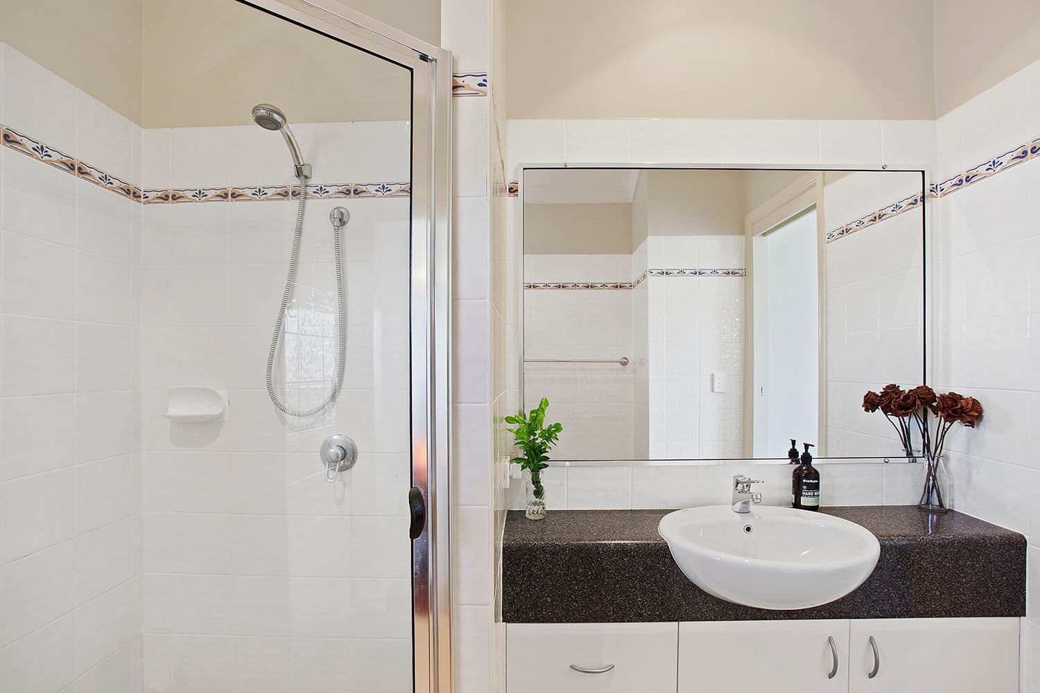 37 Sunbrite Avenue, Mermaid Beach QLD 4218, Mermaid Beach - Thumbnail 7