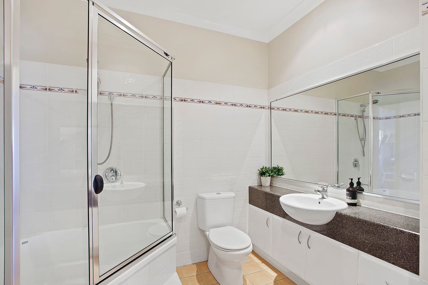 37 Sunbrite Avenue, Mermaid Beach QLD 4218, Mermaid Beach - Thumbnail 8