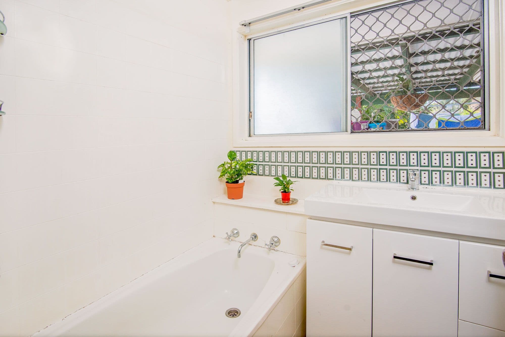 4 Rothon Drive, Rochedale South QLD 4123, Rochedale South - Thumbnail 6