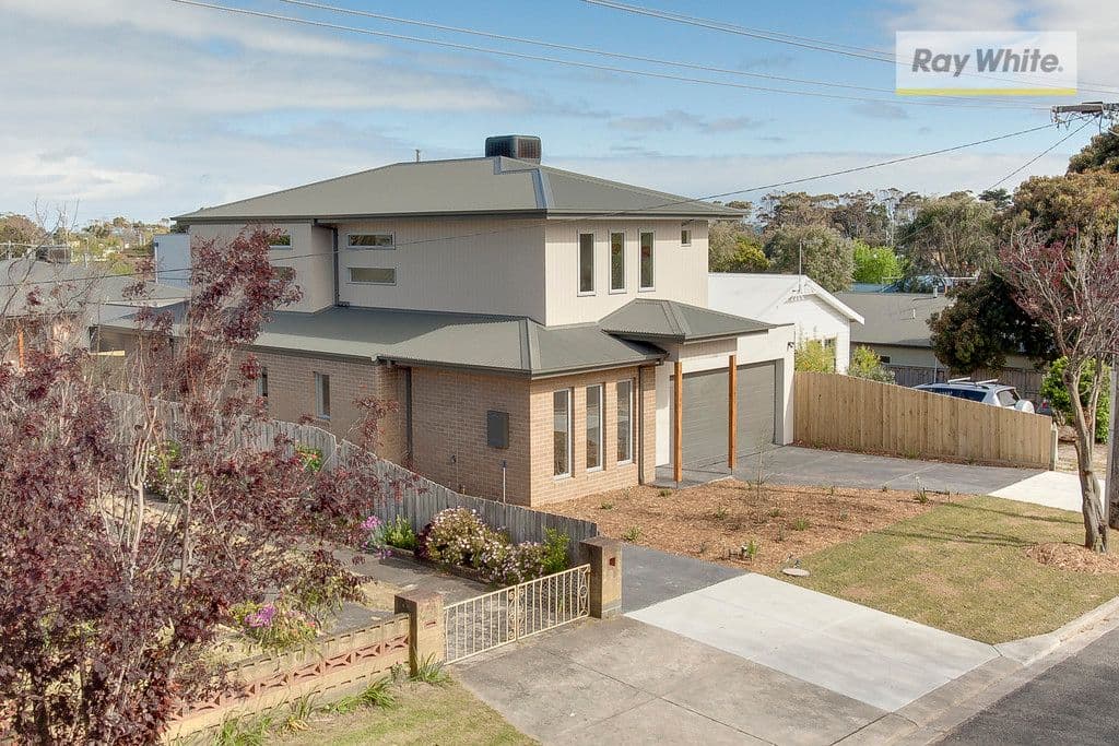 12 Thomas Street, ROSEBUD VIC 3939, Rosebud - Thumbnail 2