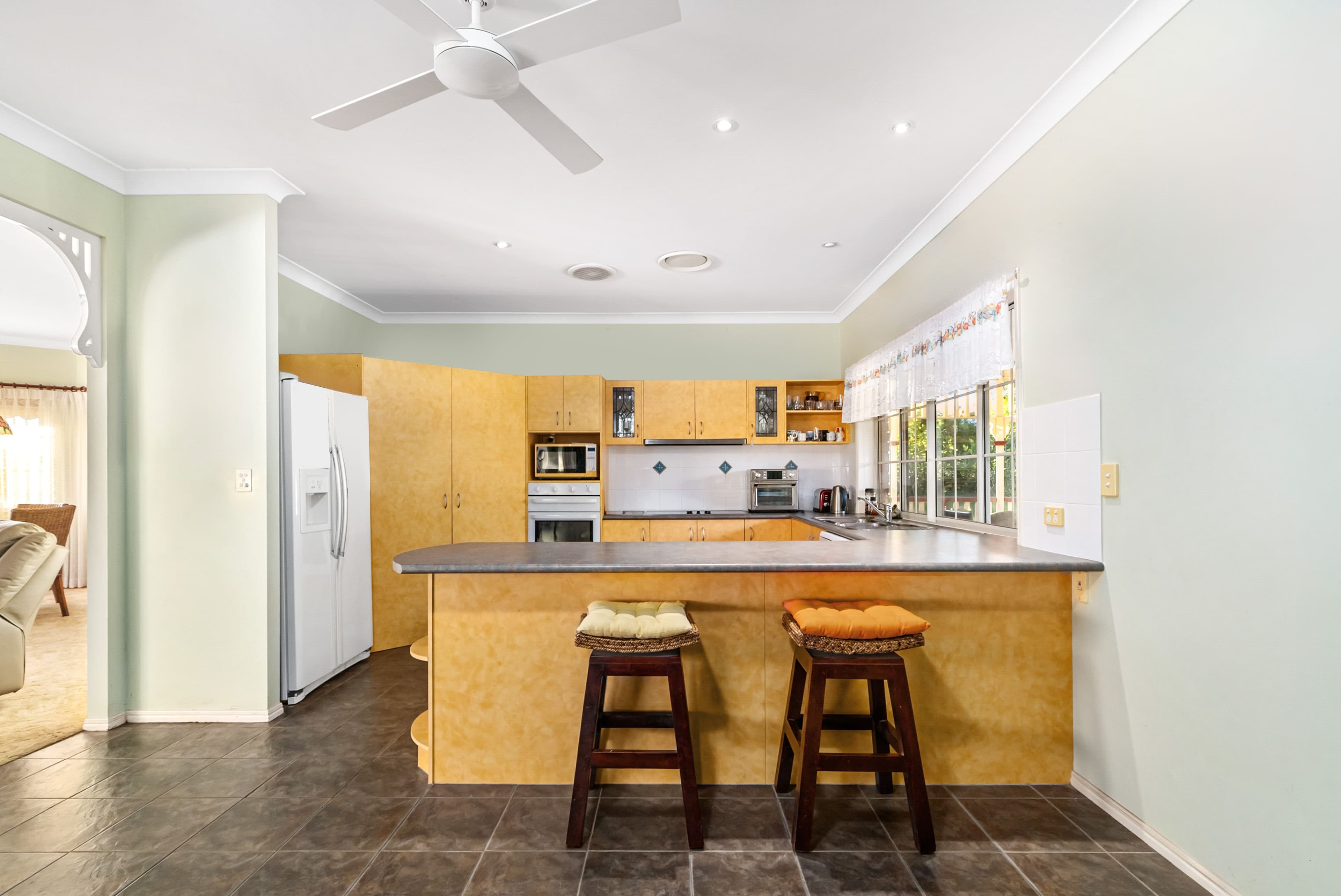 21 Waldorf Place, Maudsland QLD 4210, Maudsland - Thumbnail 4