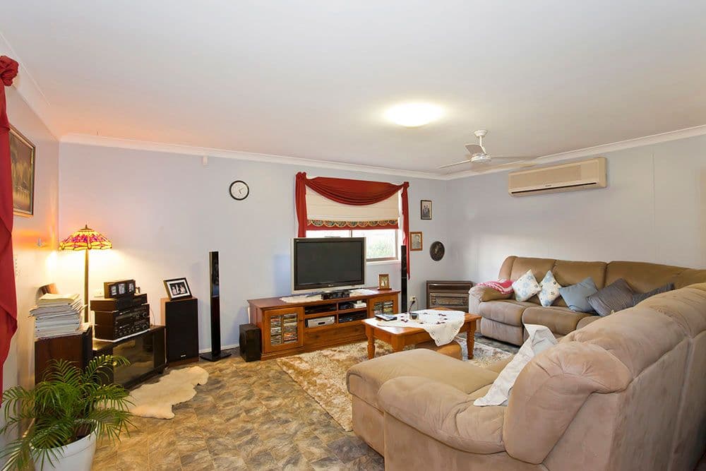 53 Merino Street, HARRISTOWN QLD 4350, Harristown - Thumbnail 2
