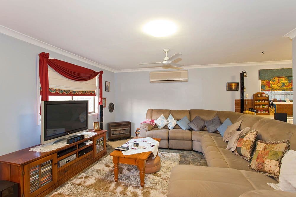53 Merino Street, HARRISTOWN QLD 4350, Harristown - Thumbnail 3