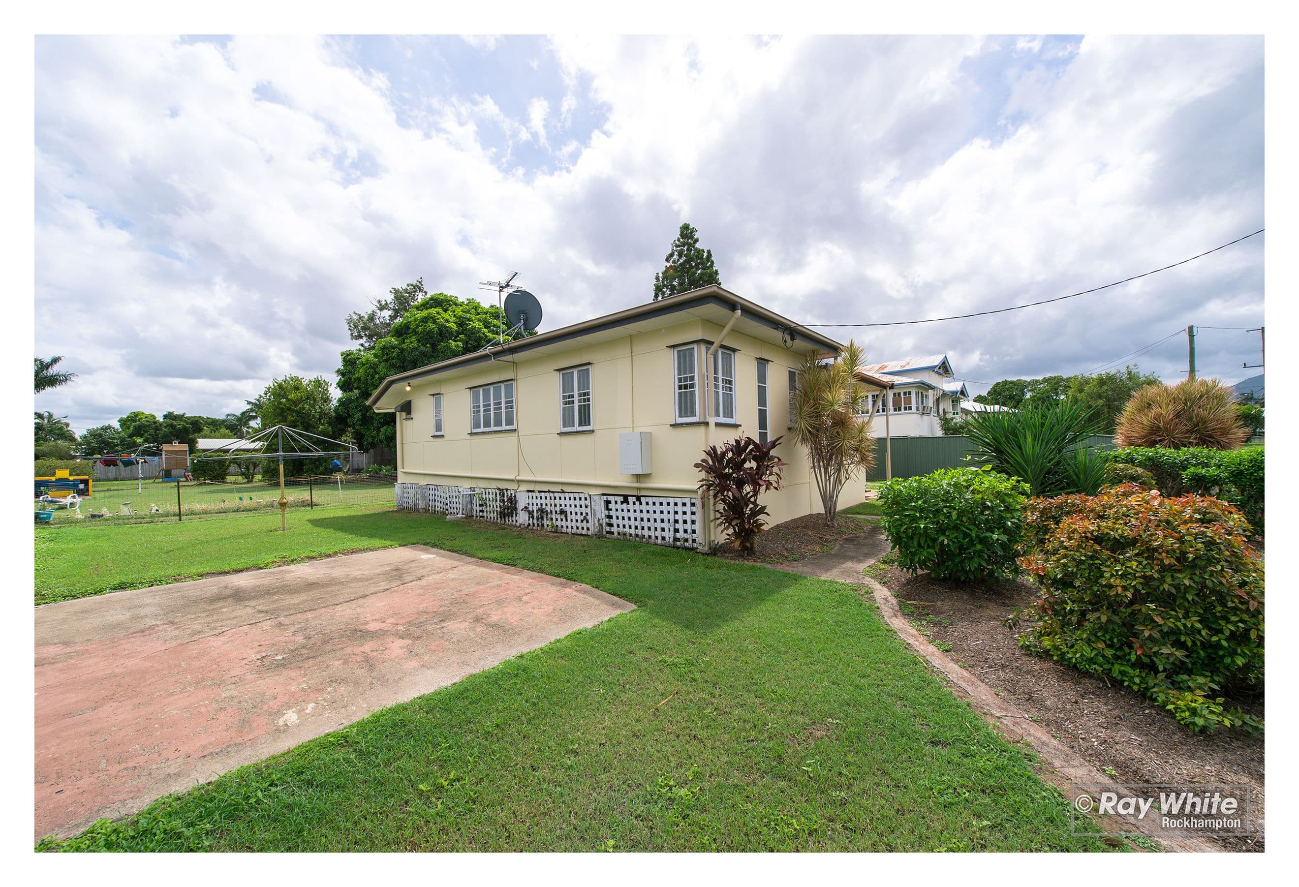 1 Medcraf Street, Park Avenue QLD 4701, Park Avenue - Thumbnail 5
