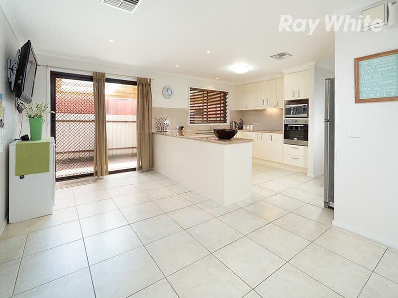 373 Poplar Drive, LAVINGTON NSW 2641, Lavington - Thumbnail 8