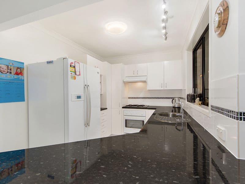 5 Blueash Crescent, Oxenford QLD 4210, Oxenford - Thumbnail 7