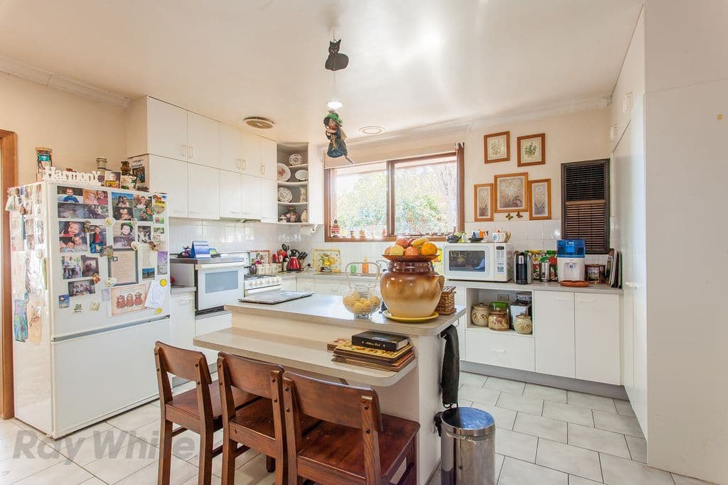 10 O'Neills Road, MELTON VIC 3337, Melton - Thumbnail 8