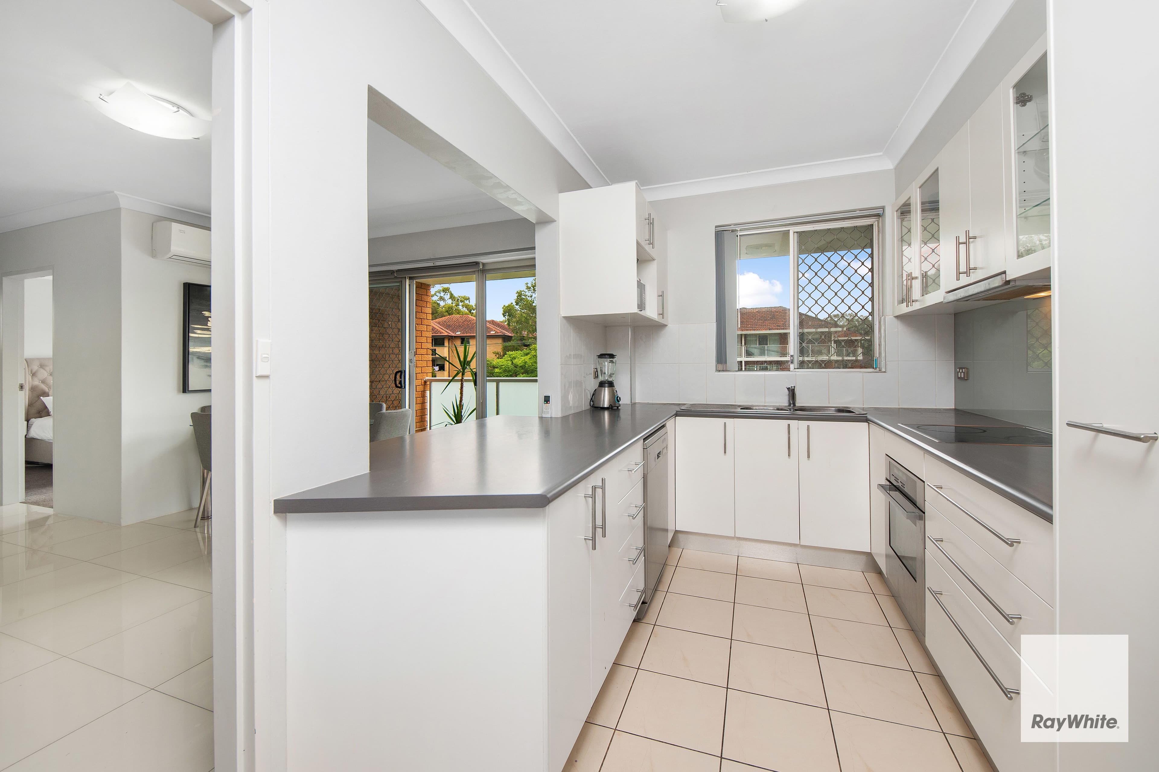 10-12 Curtis Street, Caringbah NSW 2229, Caringbah - Thumbnail 2