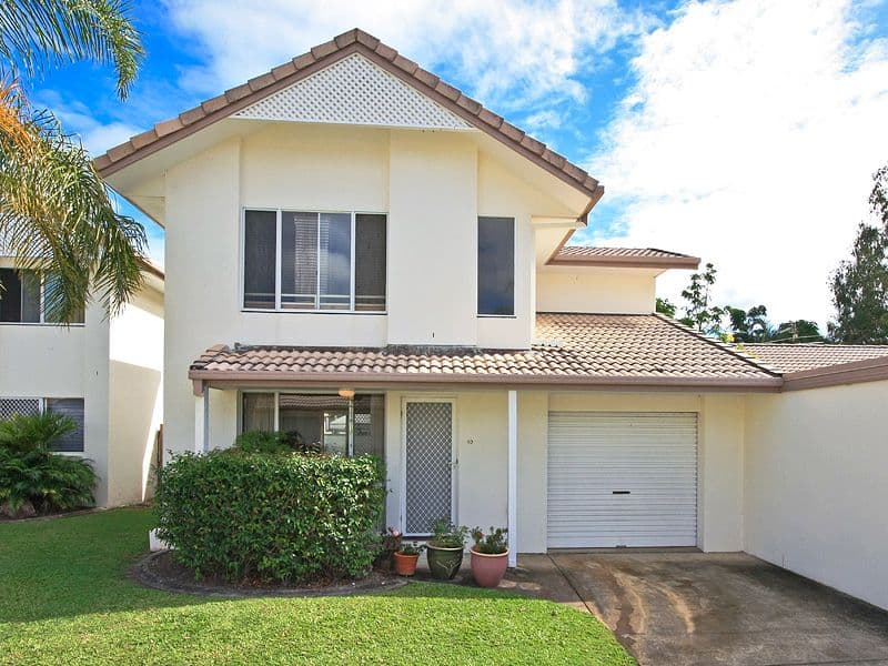 2 St Kevins Avenue, BENOWA QLD 4217, Benowa - Image 1