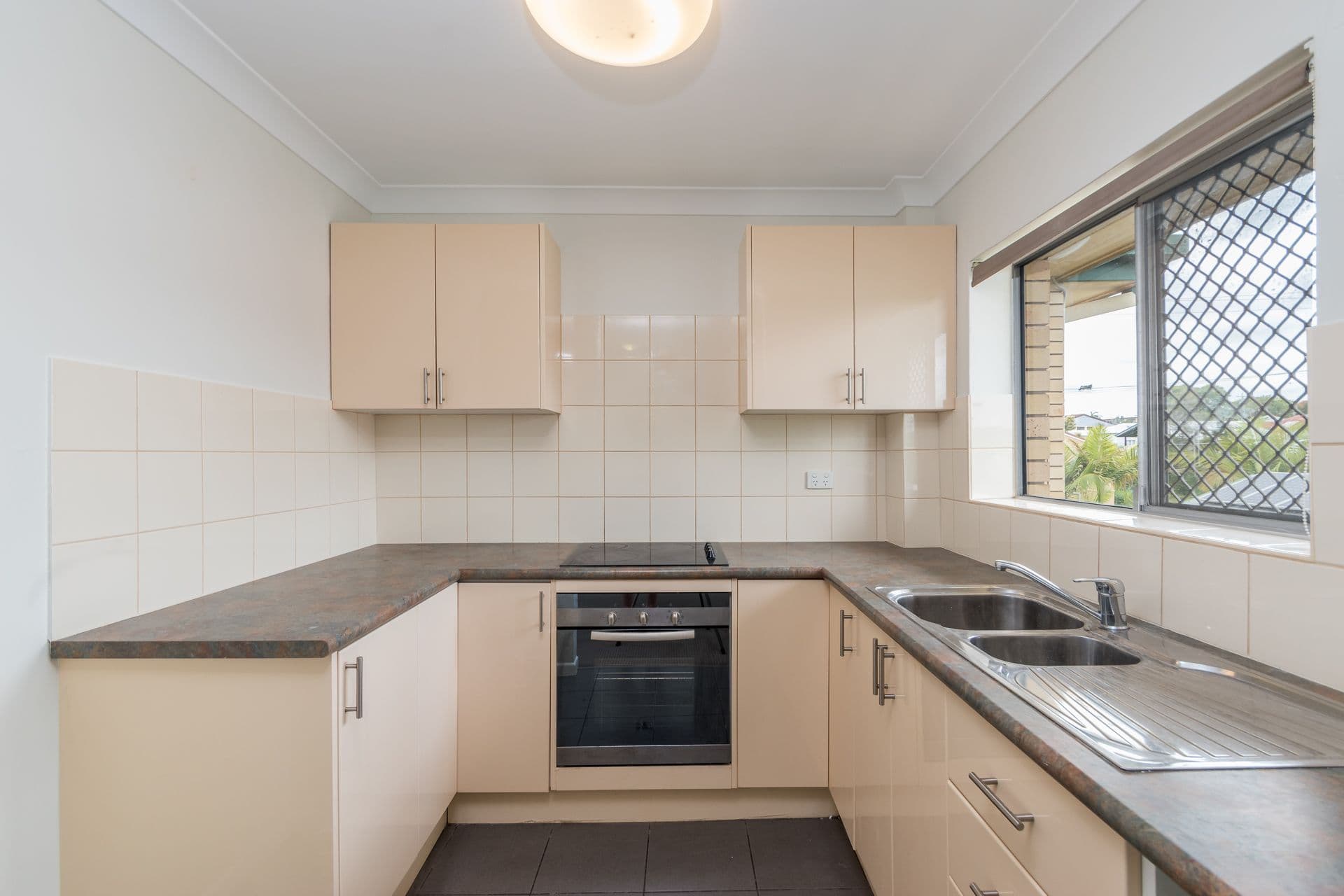 11 Bunya Street, Greenslopes QLD 4120, Greenslopes - Thumbnail 4