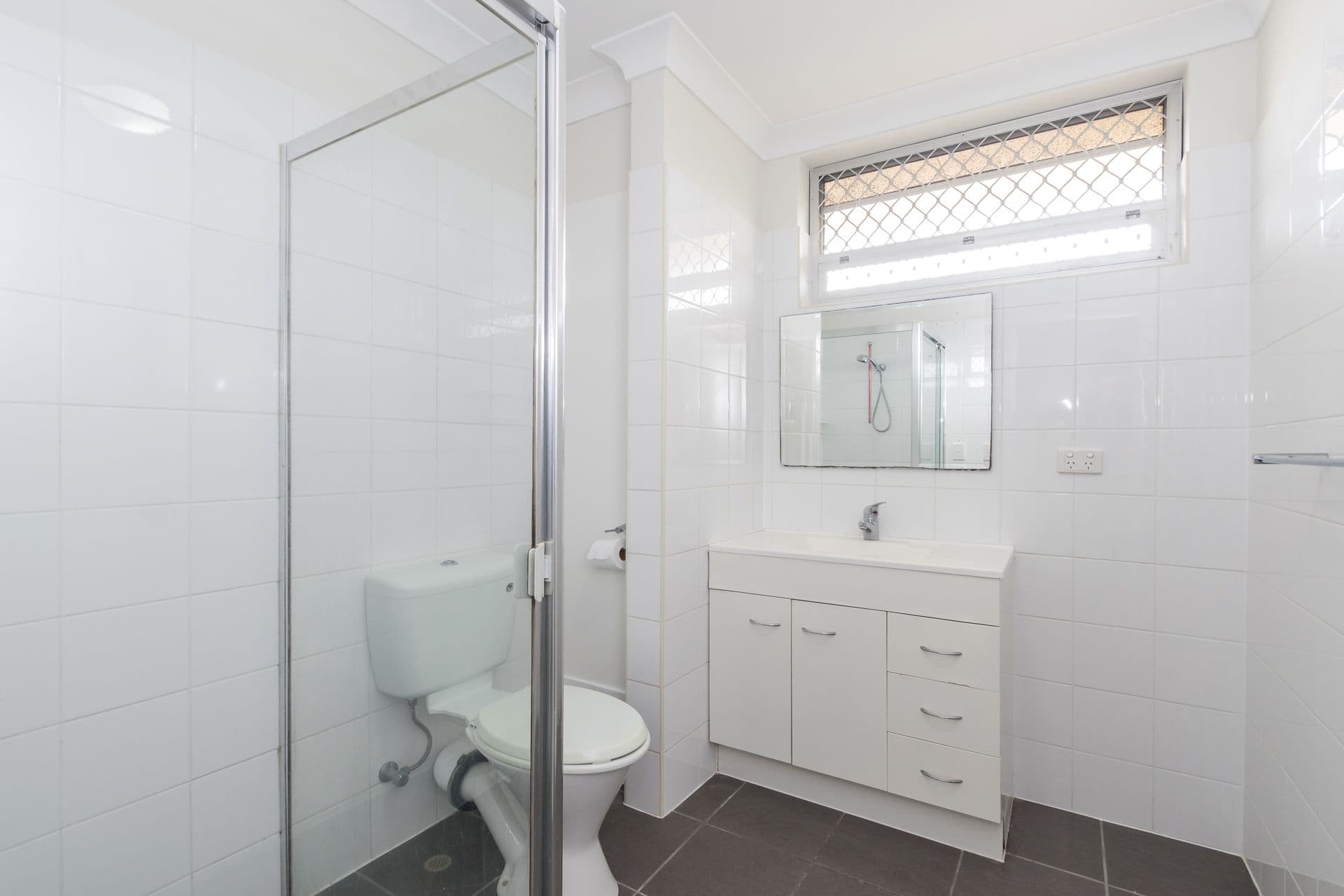 11 Bunya Street, Greenslopes QLD 4120, Greenslopes - Thumbnail 6