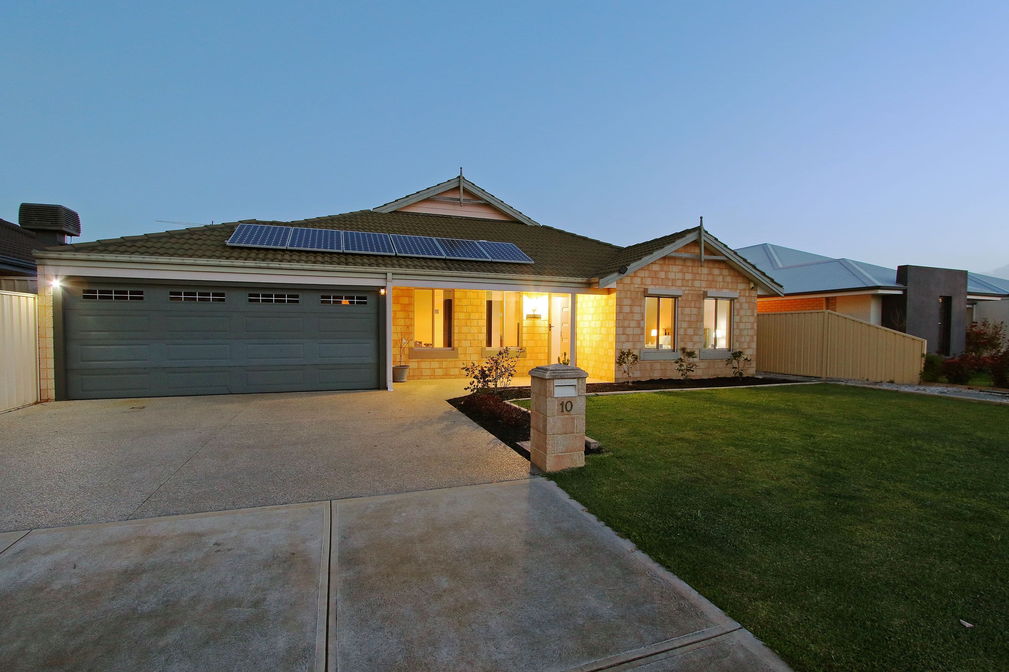 10 William Street, Wattle Grove WA 6107, Wattle Grove - Image 1