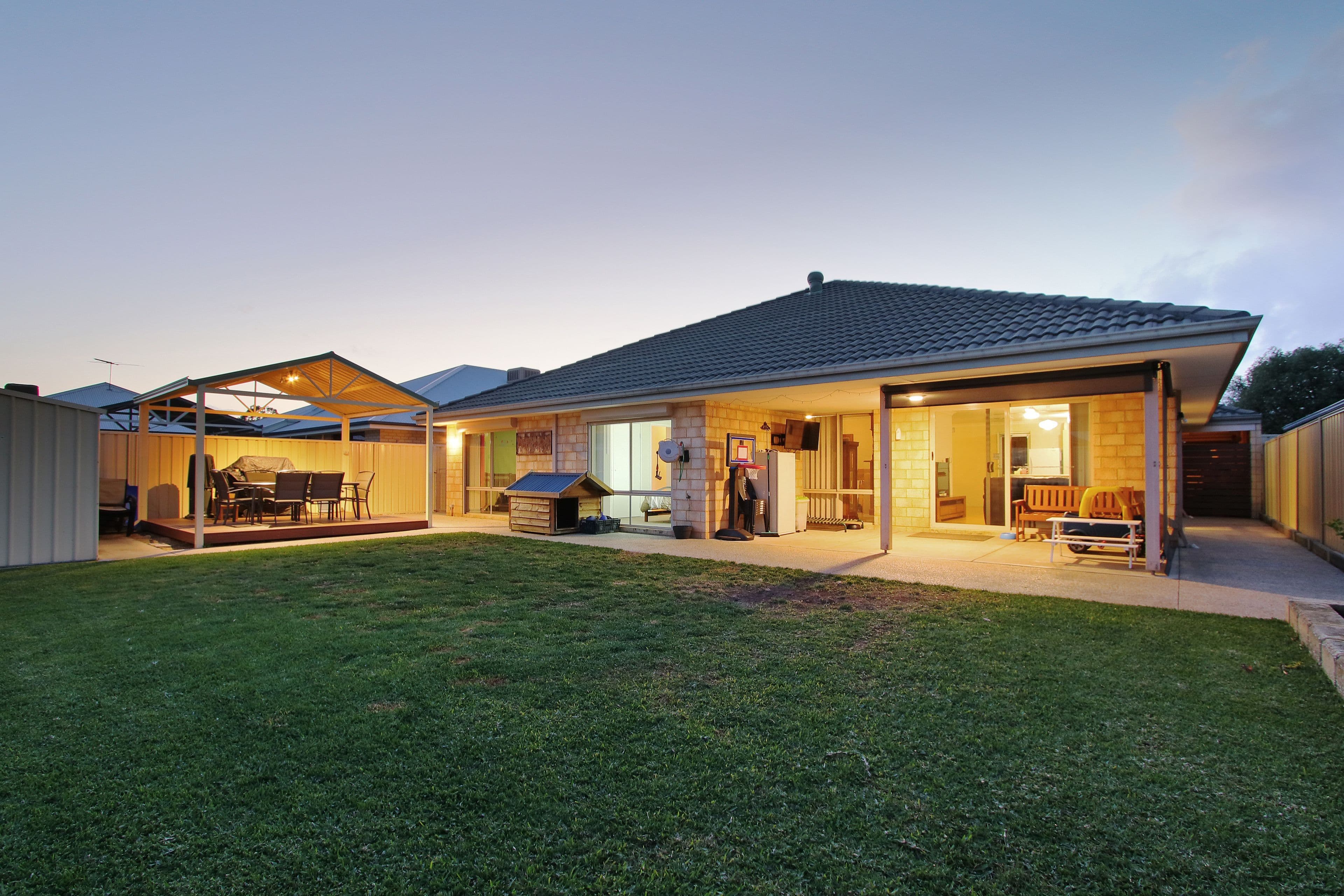 10 William Street, Wattle Grove WA 6107, Wattle Grove - Thumbnail 2