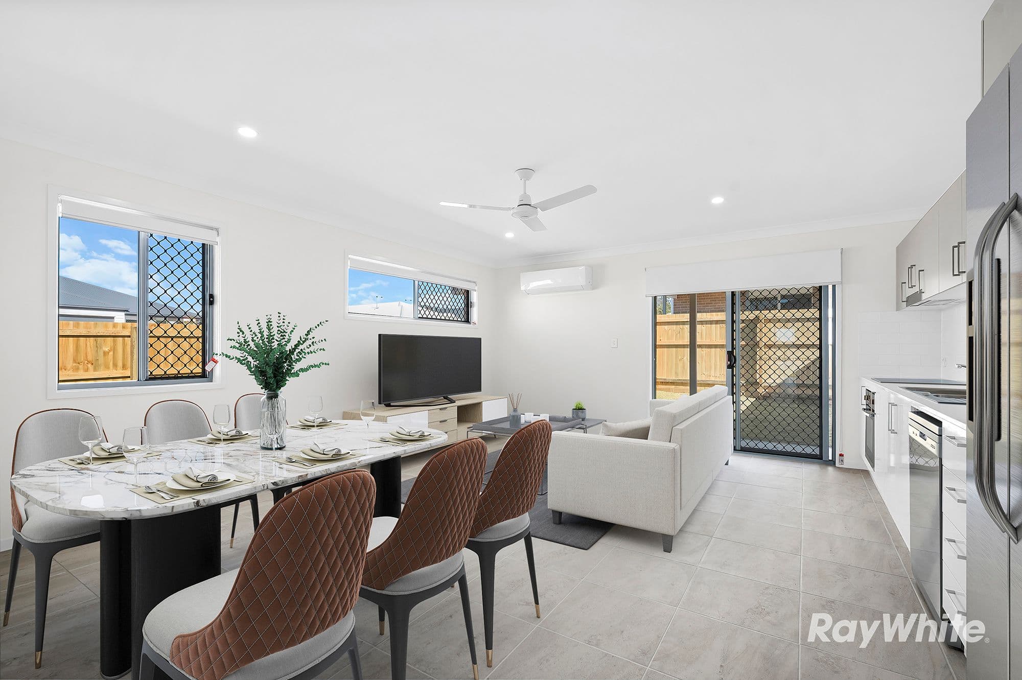 19 Mount Bowen Street, Park Ridge QLD 4125, Park Ridge - Thumbnail 4