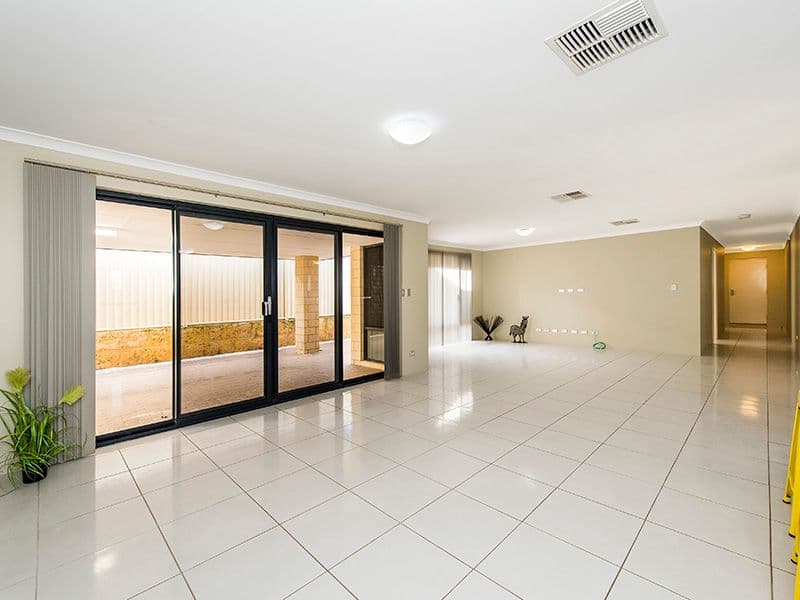 38 Wallaby Parade, Baldivis WA 6171, Baldivis - Thumbnail 2