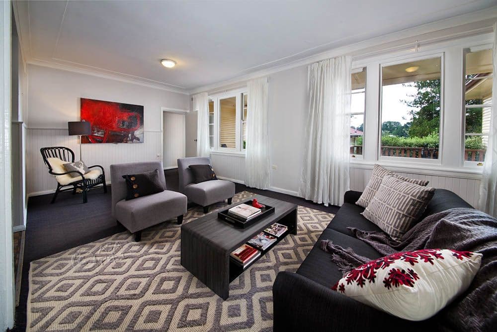 26 Lakeview Avenue, Blackheath - Thumbnail 2