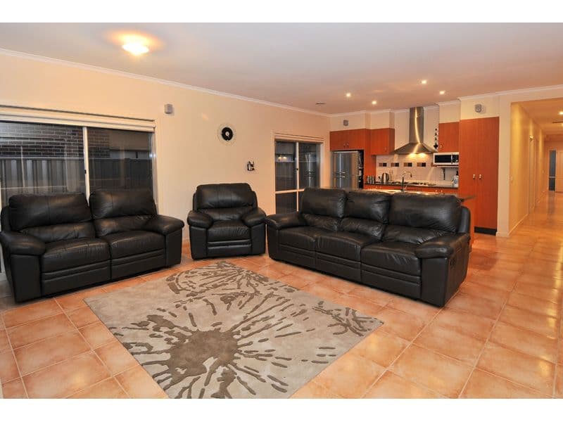 4 Explorer Place, CRAIGIEBURN VIC 3064, Craigieburn - Thumbnail 3