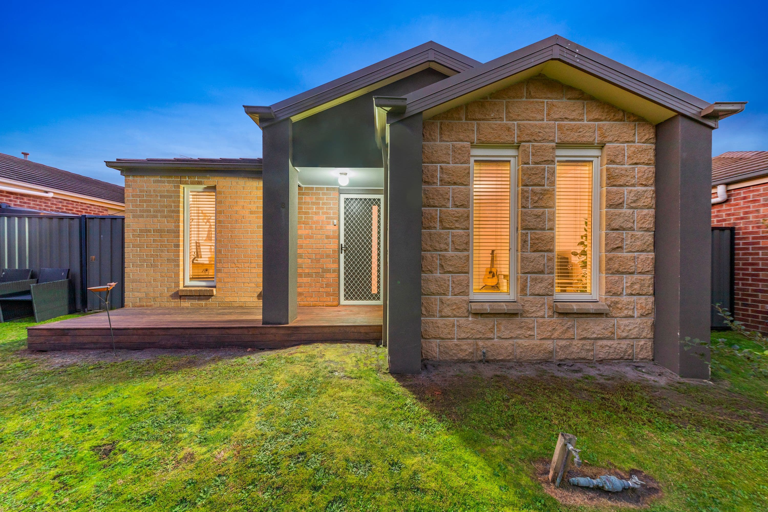 8 Volta Lane, Pakenham VIC 3810, Pakenham - Thumbnail 2