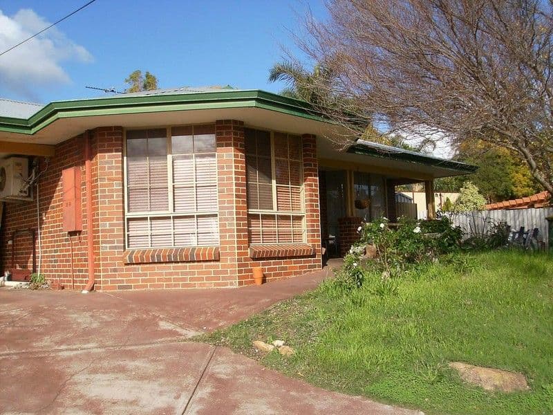8A Morundah Place, KELMSCOTT WA 6111, Kelmscott - Thumbnail 2