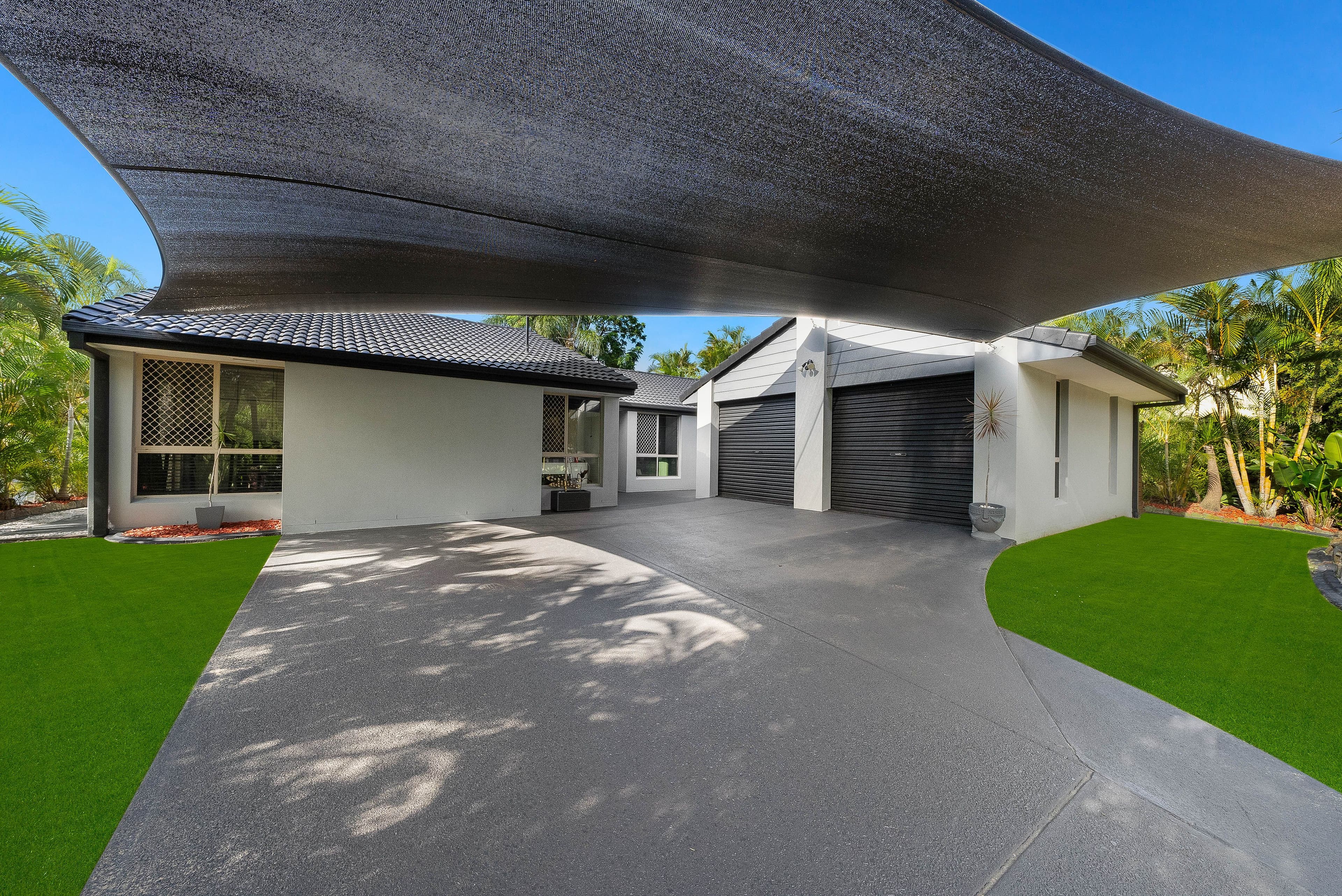 7 Universal Street, Oxenford QLD 4210, Oxenford - Image 1
