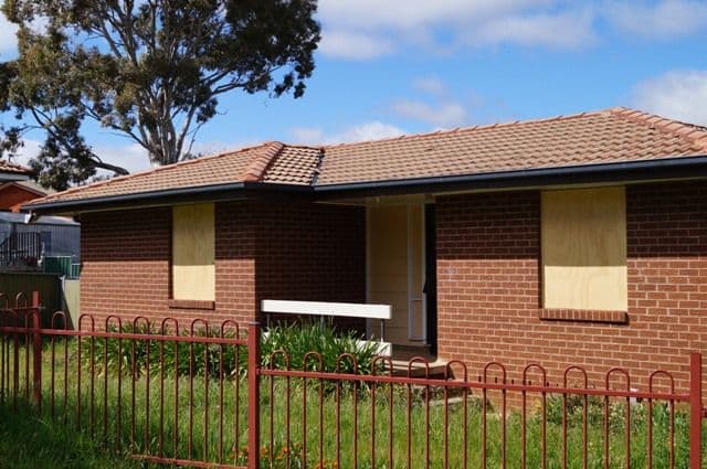 26 South Terrace, Orange - Image 1