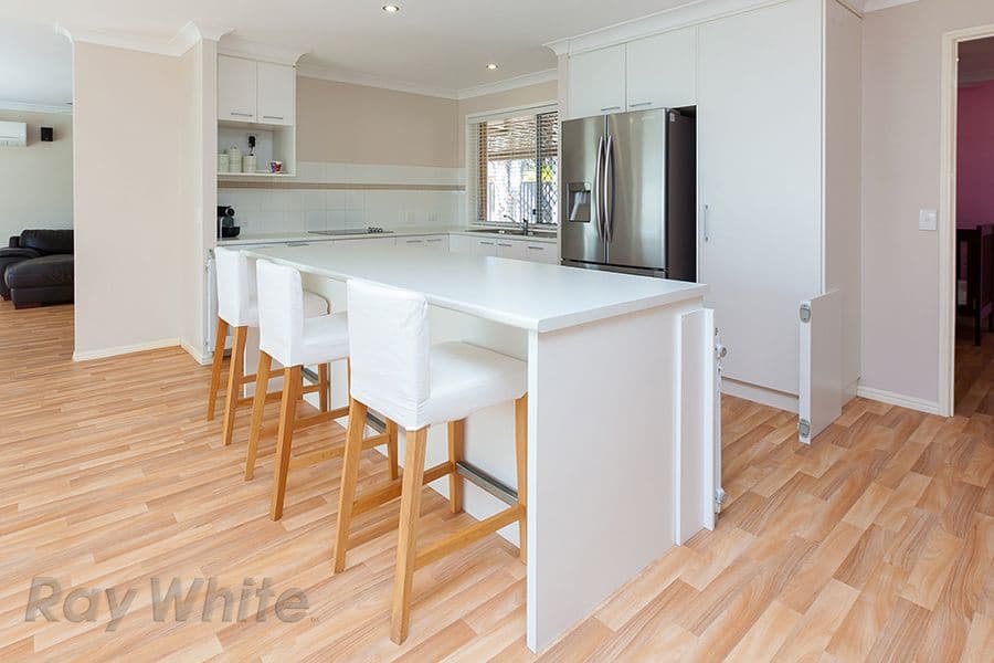 4 Lorraine Street, CAMIRA QLD 4300, Camira - Thumbnail 4