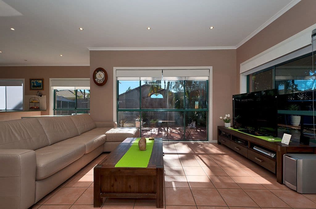 6 Gannet Street, Burleigh Waters QLD 4220, Burleigh Waters - Thumbnail 3