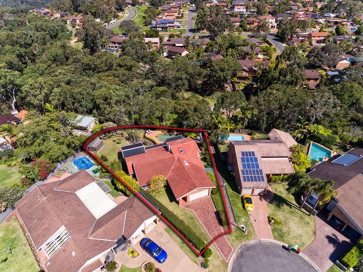 10 Bain Place, Barden Ridge - Image 1