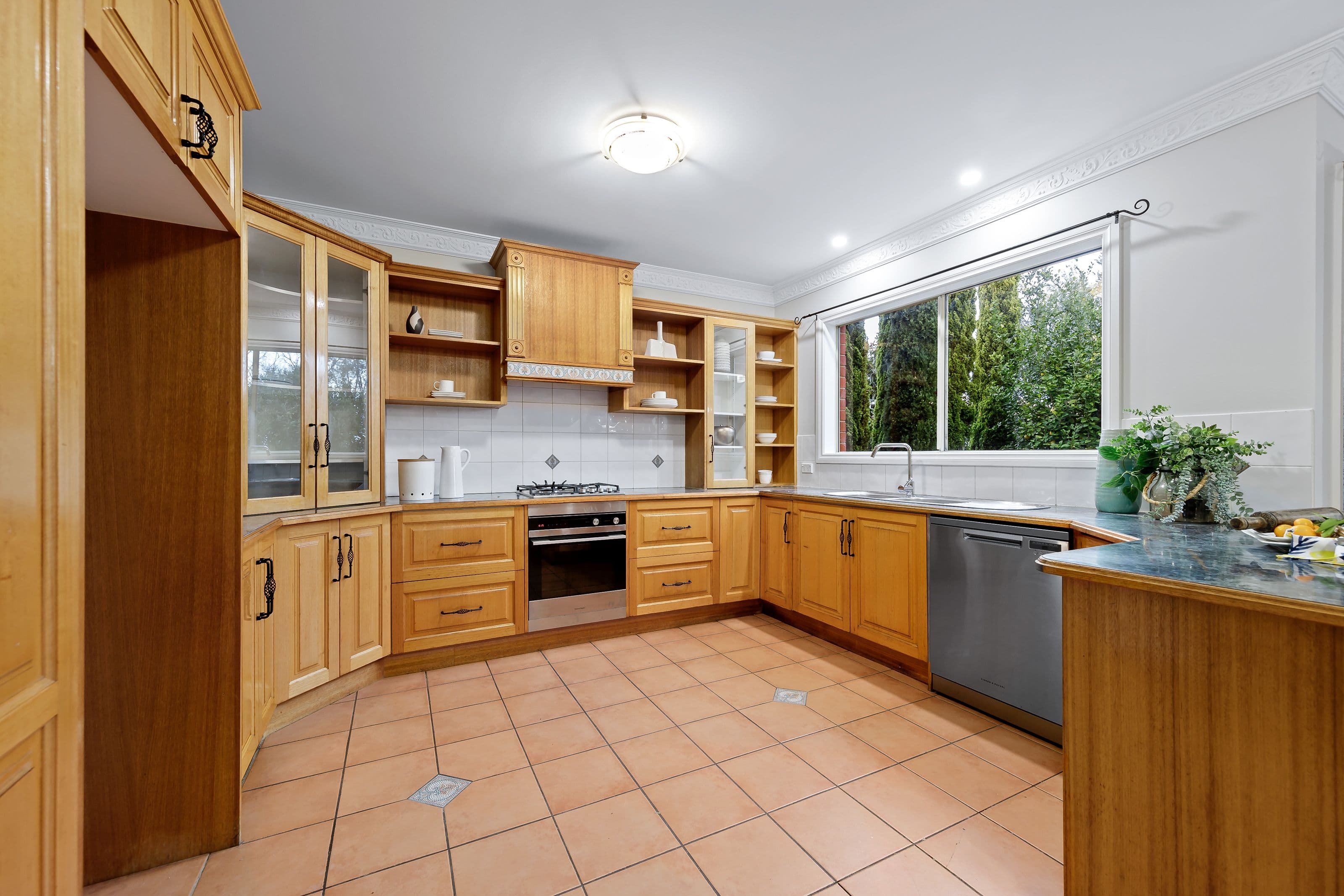 4 Nelse Court, Wheelers Hill VIC 3150, Wheelers Hill - Thumbnail 5