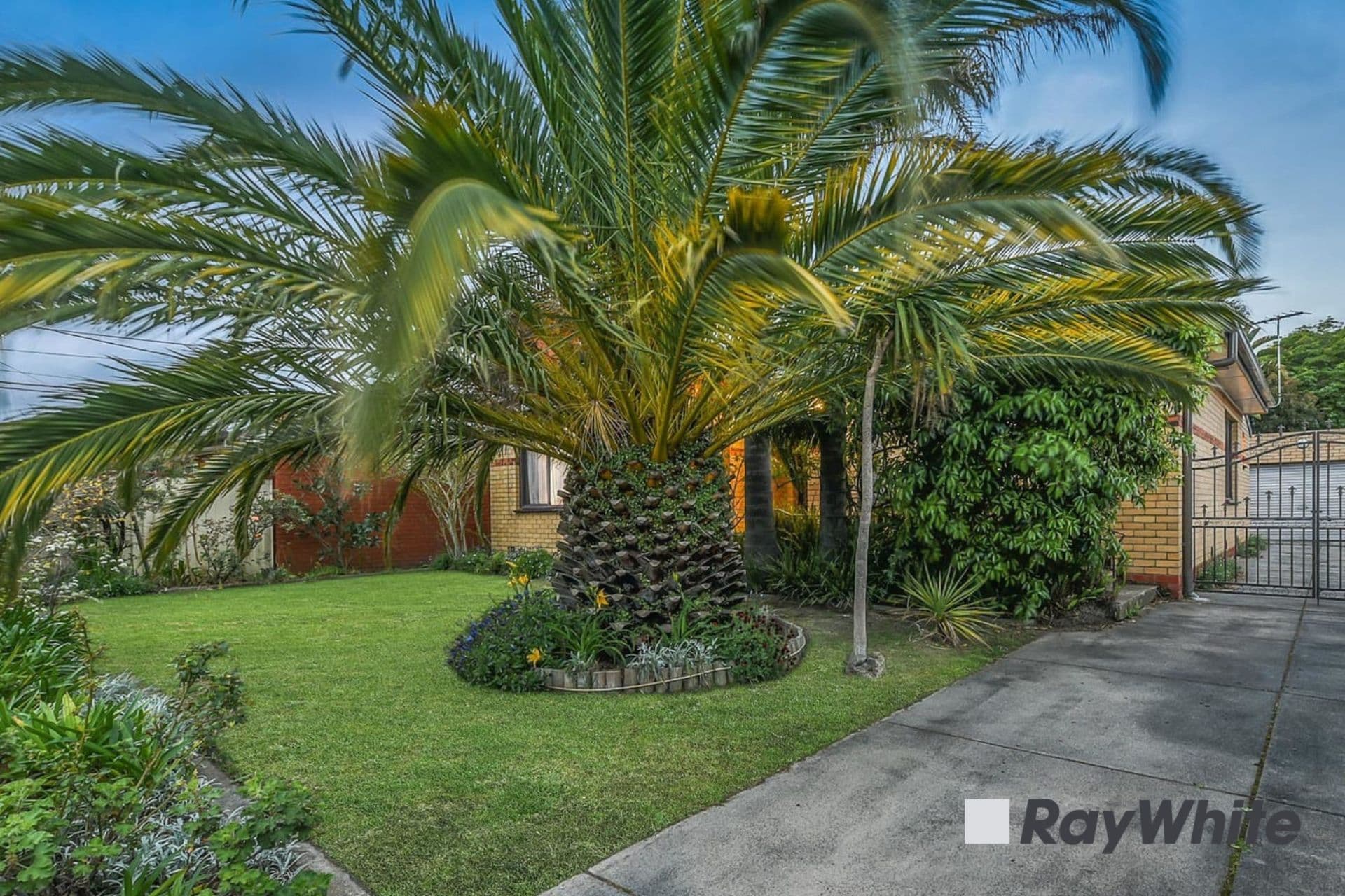 23 Francis Street, Dandenong VIC 3175, Dandenong - Image 1