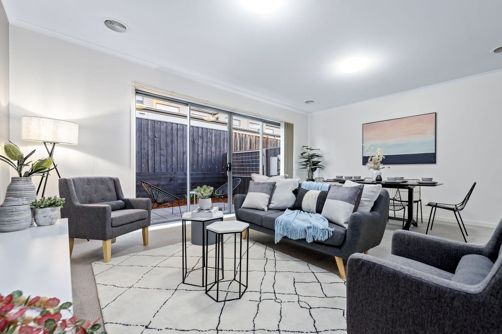 8 Richmond Circuit, Mulgrave VIC 3170, Mulgrave - Thumbnail 2