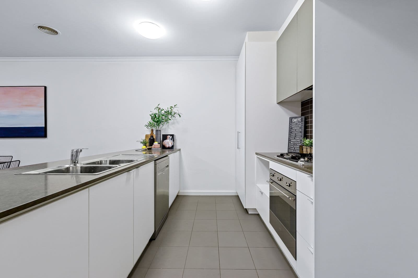 8 Richmond Circuit, Mulgrave VIC 3170, Mulgrave - Thumbnail 6