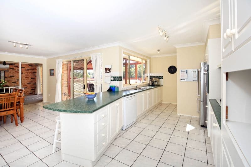 10 Gunyuma Crescent, North Nowra NSW 2541, North Nowra - Thumbnail 6