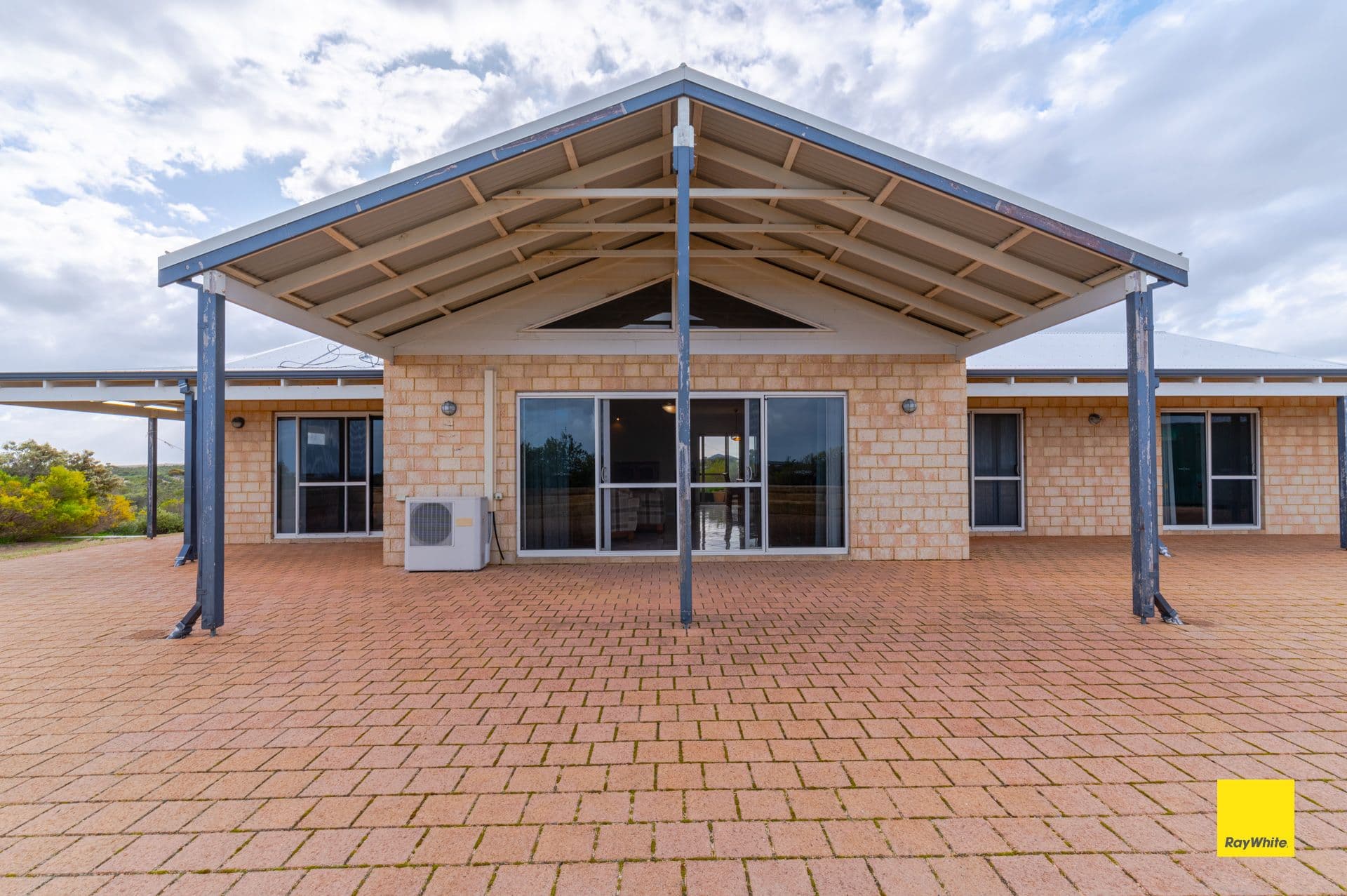 165 Indiana Crescent, Karakin WA 6044, Karakin - Thumbnail 2