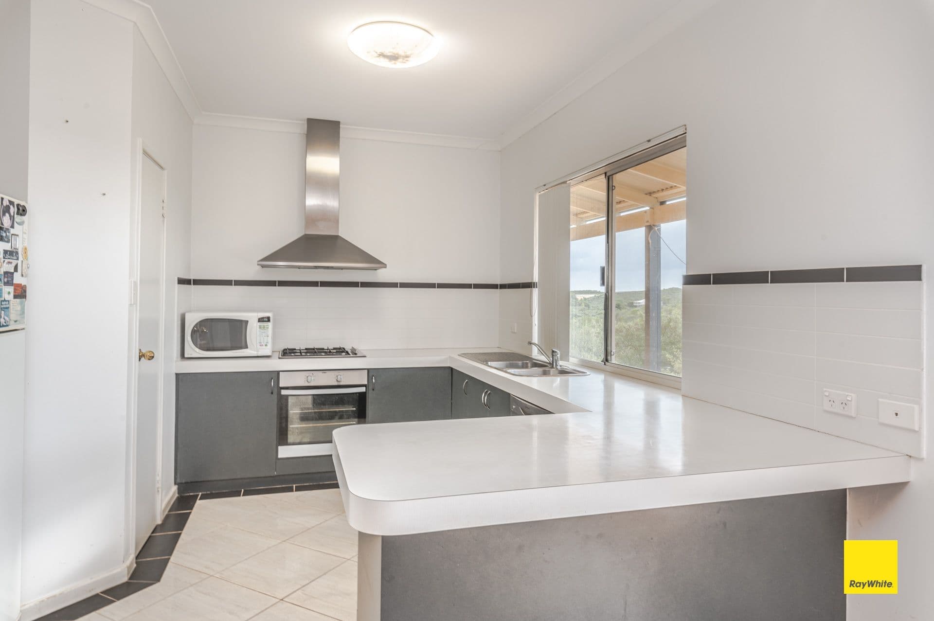 165 Indiana Crescent, Karakin WA 6044, Karakin - Thumbnail 7