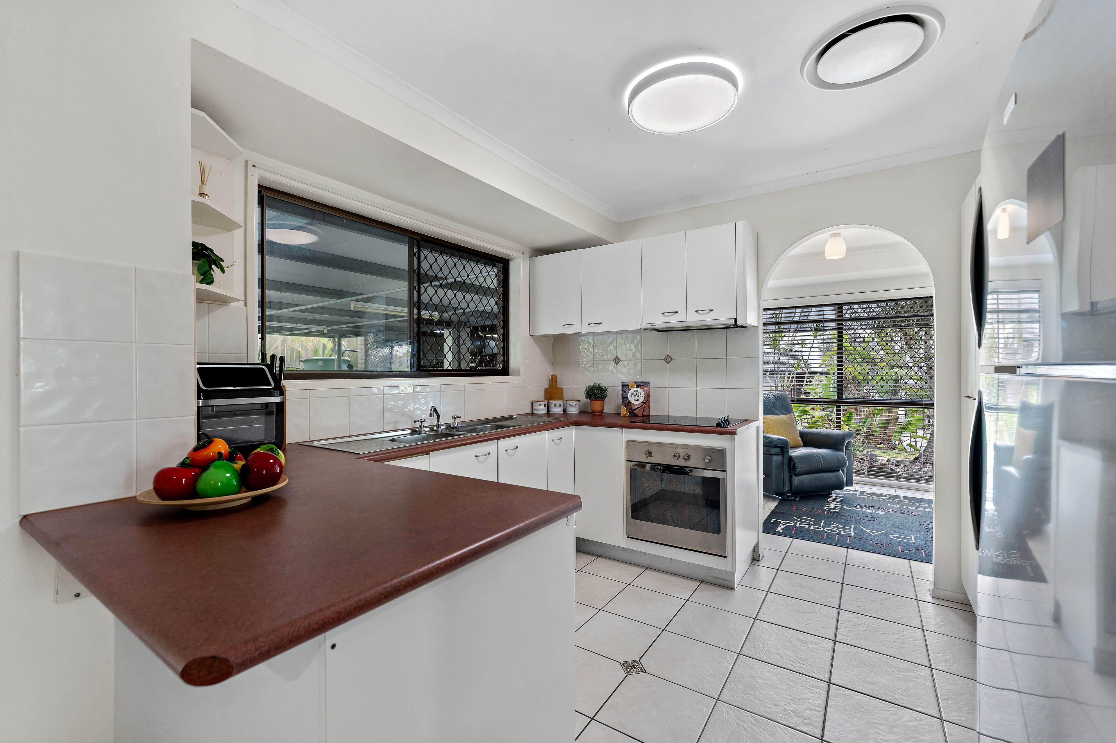 26 Deloraine Drive, Springwood QLD 4127, Springwood - Thumbnail 2