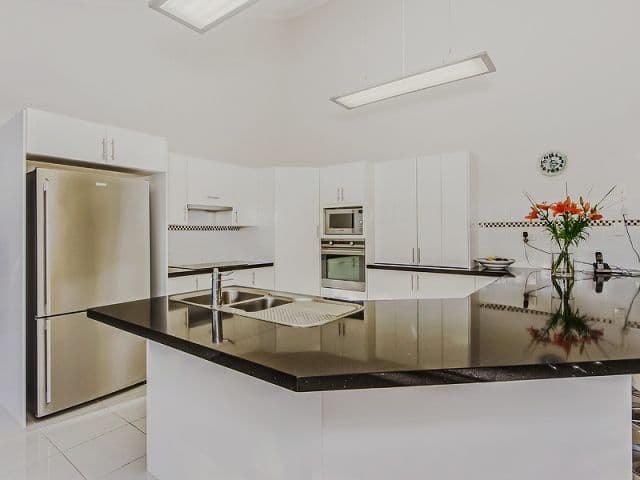 32 Clarence Drive, HELENSVALE QLD 4212, Helensvale - Thumbnail 5