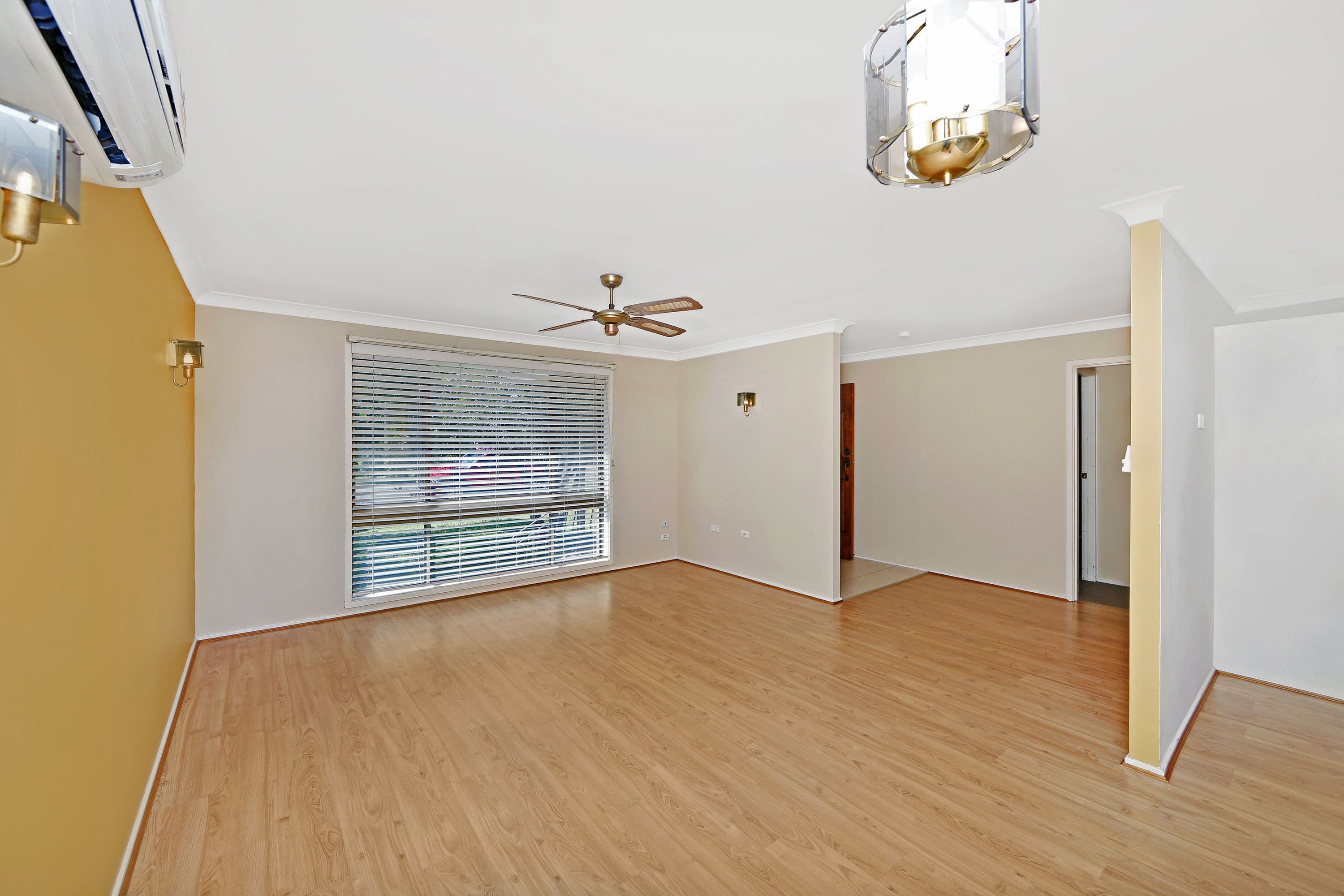 13 Shortland Avenue, Killarney Vale - Thumbnail 4