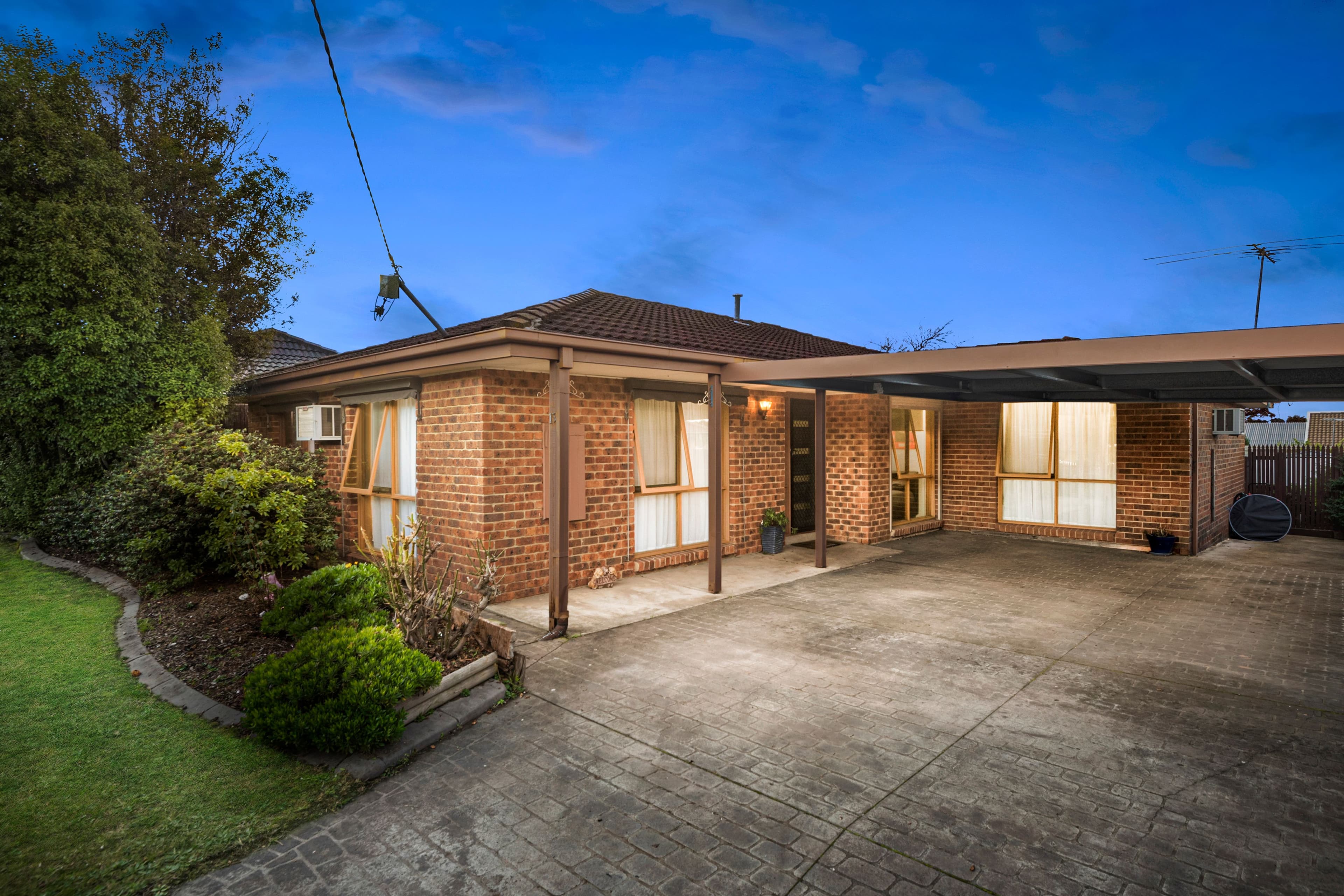 15 Claude Avenue, Hampton Park VIC 3976, Hampton Park - Image 1