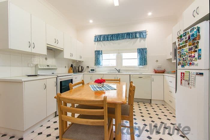 37 Meredith Street, New Lambton NSW 2305, New Lambton - Thumbnail 2