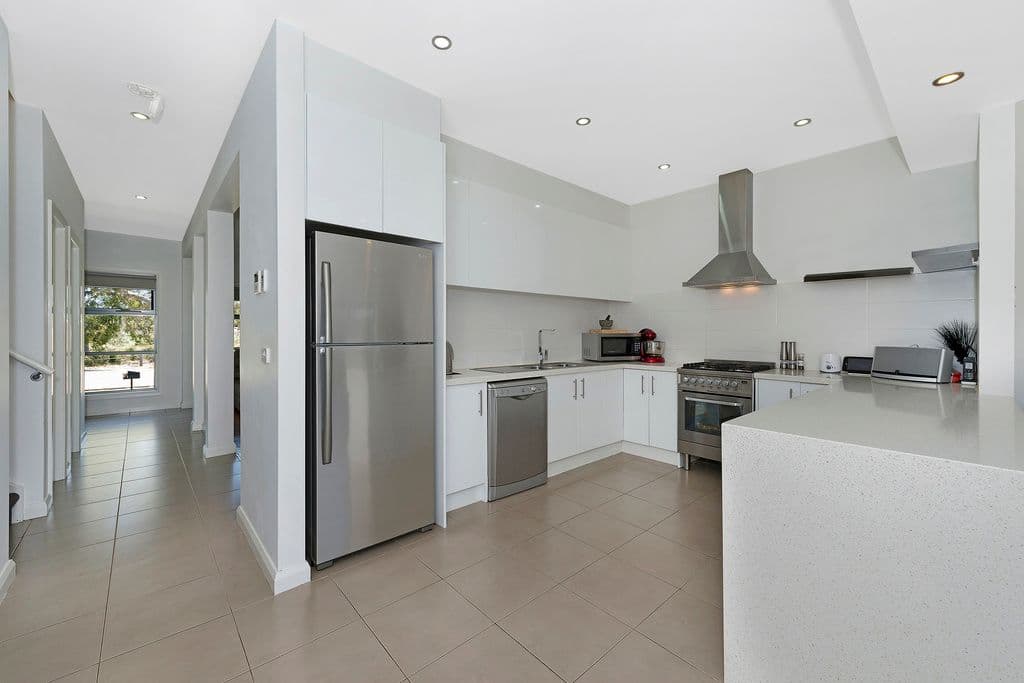 8 BELMONT AVENUE, Keilor Downs VIC 3038, Keilor Downs - Thumbnail 2