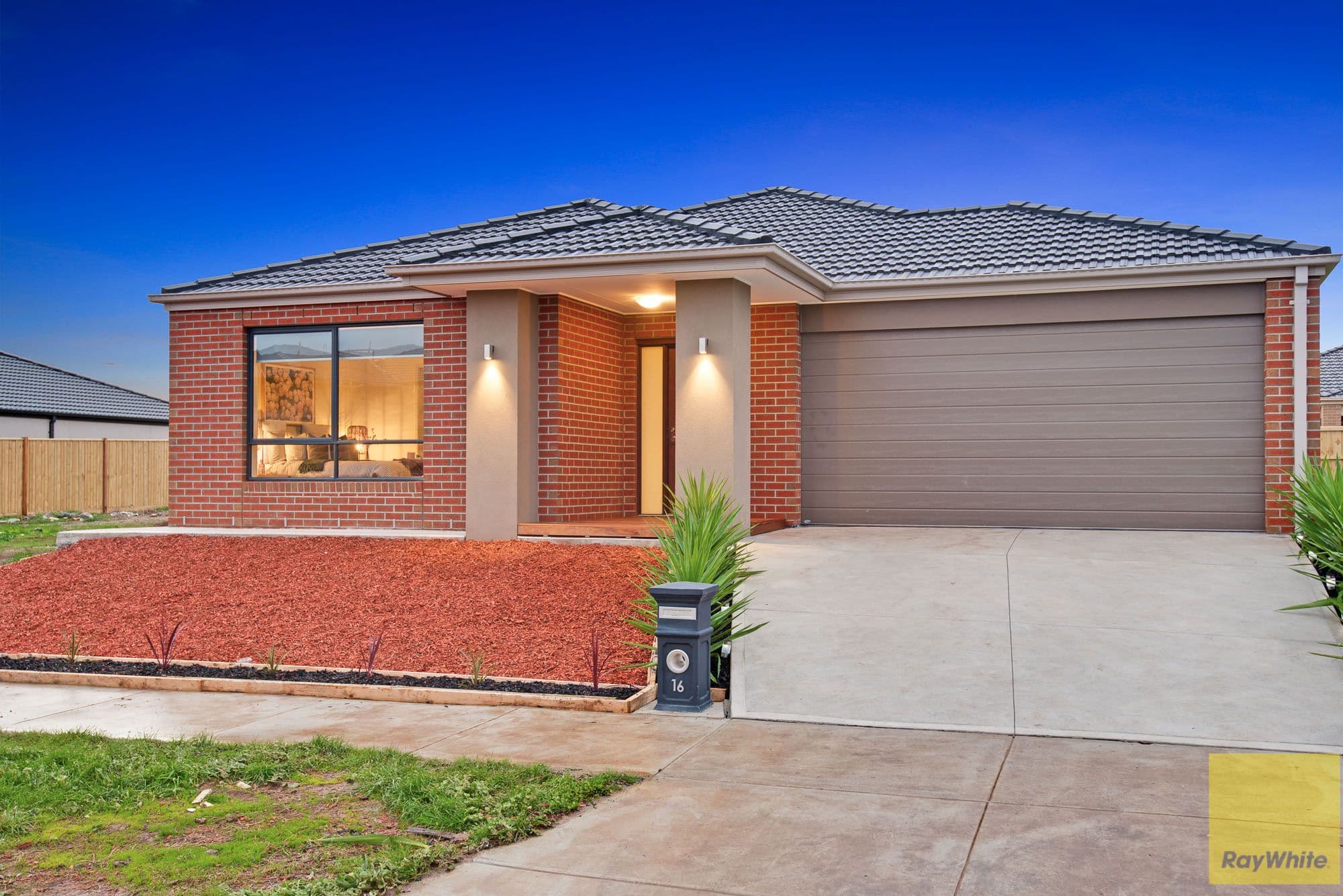 16 Trafford Drive, Truganina VIC 3029, Truganina - Thumbnail 2