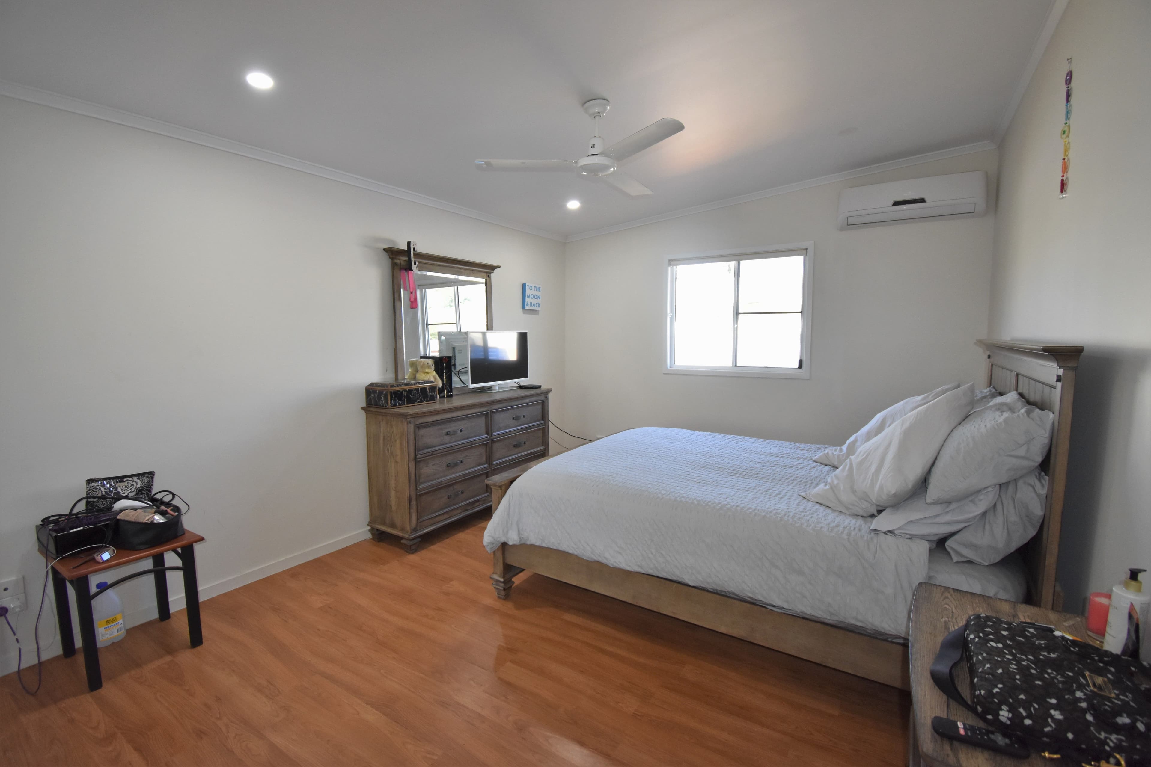 22 Robin Road, Longreach QLD 4730, Longreach - Thumbnail 6